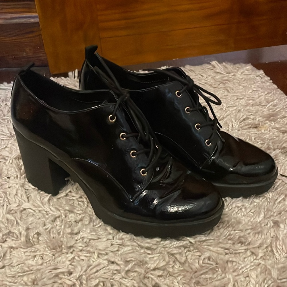 Patent leather lace up Heels/booties